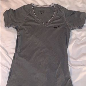 Nike pro dry short sleeve shirt